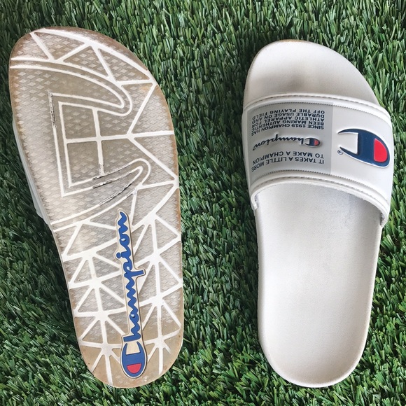 White CHAMPION slides big girls - Picture 2 of 3